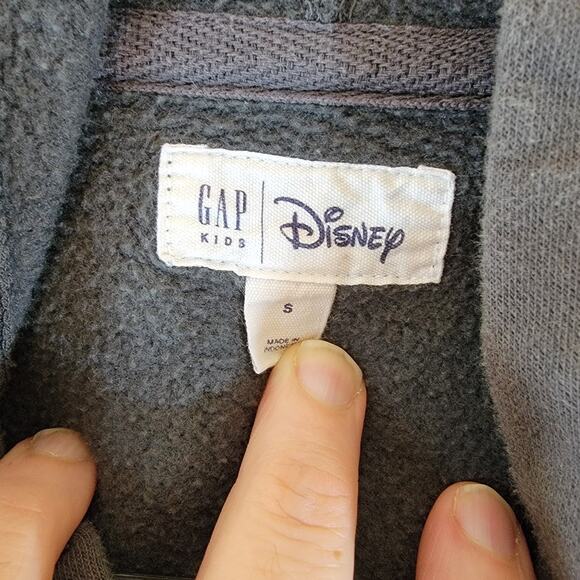 Gap Kids 6-7 Disney Gray Mickey Mouse Sweatshirt Hoodie Retro Pullover - Picture 3 of 6
